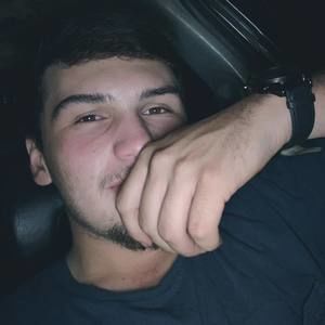 Meet your Posher, Thomas